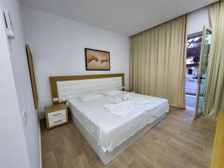 Sea Front Villa - Vlora - 3