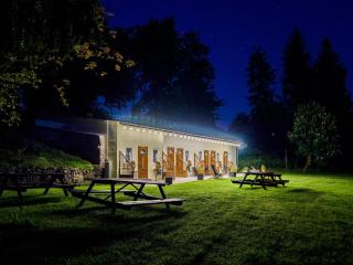 Pokoje w parku i folwarku przy Pałacu Ławica - Kłodzko - 8
