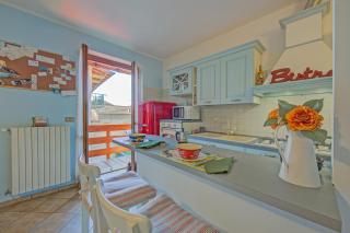 Brighty Rainbow House Garden - Happy Rentals - Armeno - 7