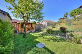 Brighty Rainbow House Garden - Happy Rentals - Armeno - 9