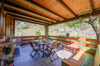 Brighty Rainbow House Garden - Happy Rentals - 0
