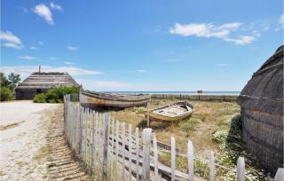 Gorgeous Home In Fourques With Wifi - Fourques - 8