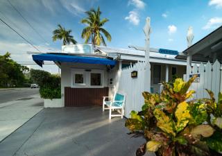Seashell Motel - 4