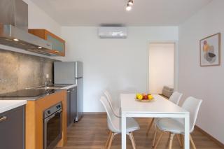 Apartmani Bašić 1 - Njivice - 2