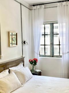 Le Bijou Chic in the Heart of Saigon Charm with VIEW - Ho Chi Minh - 6