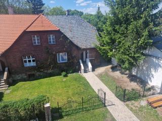 Pokoje w parku i folwarku przy Pałacu Ławica - 7