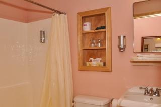 Chanterelle Inn & cottages - Baddeck - 1