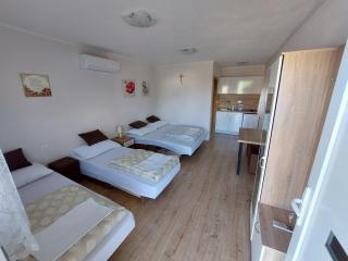 Pansion Ivan - Međugorje - 9