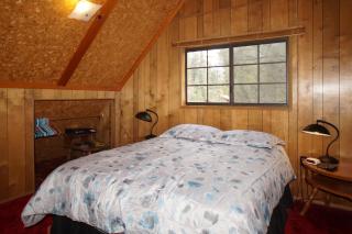 Canyon Cabin - A quaint cabin in a peaceful location yet close to Big Bear's attractions! - Fawnskin - 6