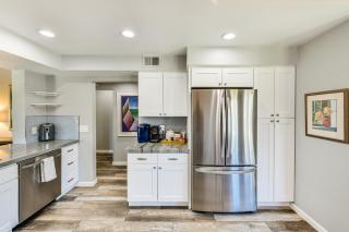 Pool Access Newly Renovated Palm Desert Condo - Palm Desert - 3