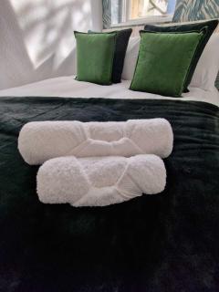 Two Bedroom Mansion House Apartment By AZ Luxury Stays Newmarket With Parking And WiFi - Newmarket - 7