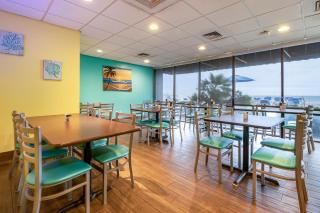 Tropical Winds Resort Hotel - Daytona Beach - 6