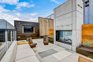 Brand New Rainey Street Condo with City and Lake View - Austin - 2