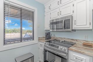 Fully Furnished Ocean View Two Bedroom Condo-Shipwatch Pointe 1- 319G - Myrtle Beach - 5