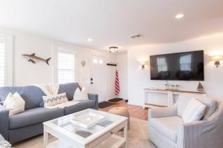 Game Room Rooftop Deck Fire Pit! - Chatham - 5