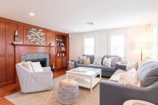 Game Room Rooftop Deck Fire Pit! - Chatham - 1