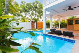 Pattaya Luxury private pool villa near walking street with Sauna jacuzzi Cityhouse154 - Pattaya Sud - 0