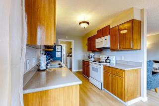 Bonnie's Bayview Beach House - 2