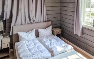 3 Bedroom Lake Front Home In Sperrebotn - Sperrebotn - 5