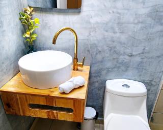 Luxury Home In Aguacatala - 5