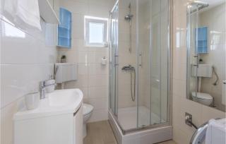 Stunning Home In Tijarica With Wifi - Tarabnik - 6