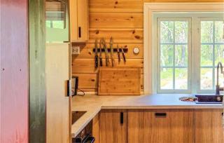 3 Bedroom Lake Front Home In Sperrebotn - Sperrebotn - 3