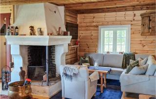 3 Bedroom Lake Front Home In Sperrebotn - Sperrebotn - 2