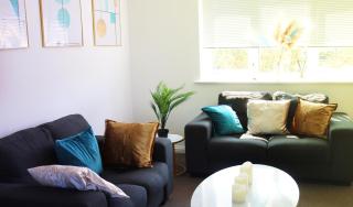 Flat in London- Modern 2 Bedroom Apartment Harrow near Wembley - Harrow - 9
