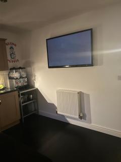 Entire 3 bedroom deluxe house - 4
