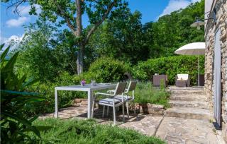 4 Bedroom Stunning Home In Mergo - 5