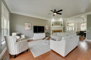 4 Mi to Branson Landing Huge Home with Game Room! - Branson - 7