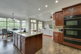 4 Mi to Branson Landing Huge Home with Game Room! - Branson - 3