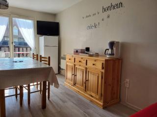 Duplex en front de mer avec balcon à Merville-Franceville-Plage - FR-1-465-99 - Merville-Franceville-Plage - 4