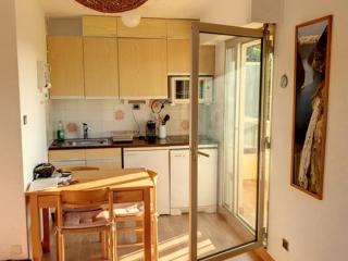 T2 avec Loggia et Balcon à Bormes-les-Mimosas, Garage Inclus - FR-1-610-91 - 9