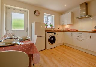 Pink Puffin Cottage - Templeton - 2