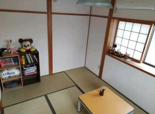IIIハウス ひらパーからすぐの3階建て一軒家 全寝室エアコン新調 wifi完備 旅行&ビジネス大歓迎 - Hirakata - 0