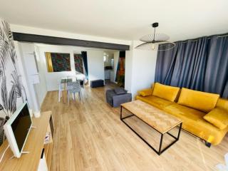 Logement entier indépendant dans une maison calme avec jardin barbecue face aux vignes pouvant accueillir cette personne très bien si tu es à 5 minutes de Saint-Émilion 5 minutes du centre-ville de Libourne et 5 minutes de l'hôpital - Libourne - 9