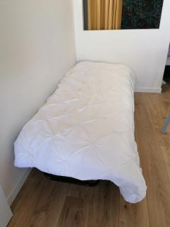 Logement entier indépendant dans une maison calme avec jardin barbecue face aux vignes pouvant accueillir cette personne très bien si tu es à 5 minutes de Saint-Émilion 5 minutes du centre-ville de Libourne et 5 minutes de l'hôpital - Libourne - 8