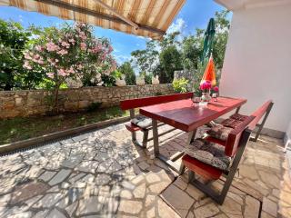 Apartmani Ana - Dramalj - 0