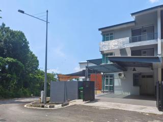 Ocean 23 Batu Ferringhi Shamrock Beach with Swimming Pool 7 Bedroom 30pax - Batu Ferringhi - 2