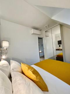 MyNestParis 2-BR in Center , Air Conditioner , Elevator, Free Parking - 6