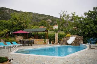 Iris Villa with Swimming Pool - 2