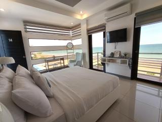 Blue Coast Beach Hotel - Santa Ana - 2