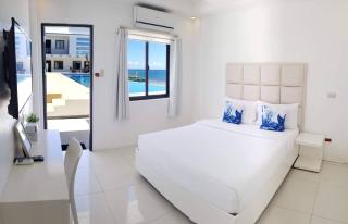 Blue Coast Beach Hotel - 8