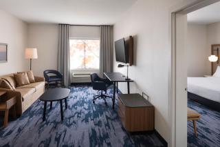 Fairfield Inn & Suites by Marriott West Kelowna - West Kelowna - 2