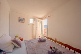 Bepina directly at the beach - Metajna - 1