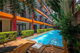 1bdr apartment NaiHarn Beach condo by Capital Pro - Phuket - 0