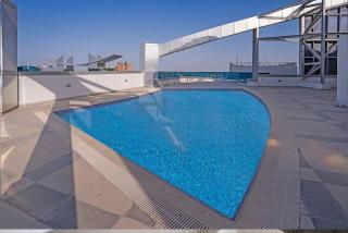 GREAT 3 Bedroom Apartment Beach Front (Side View) - Abu Dhabi - 4