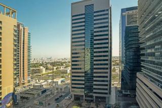 GREAT 3 Bedroom Apartment Beach Front (Side View) - Abu Dhabi - 2