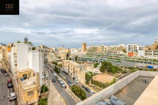 Duplex penthouse in St. Julian's with Views & BBQ by 360 Estates - Sliema - 9